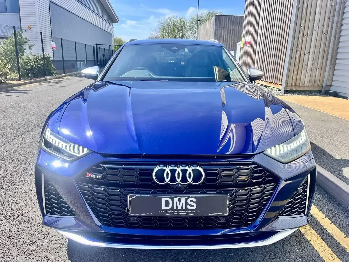 Used Audi RS6 Advanced 600 HP (441 kW) 2020 Blue Estate