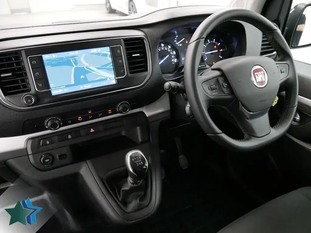 Used Fiat Scudo Business 145 HP (106 kW) 2022 White Van