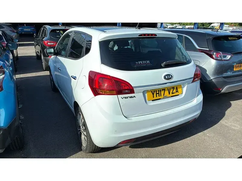 Used Kia Venga 123 HP (90 kW) 2017 White Hatchback
