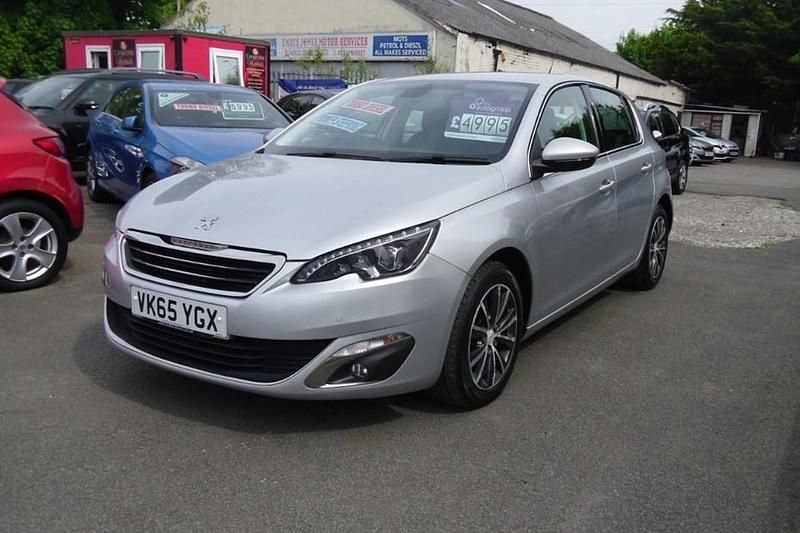 Used Peugeot 308 Allure 120 HP (88 kW) 2015 Silver Hatchback