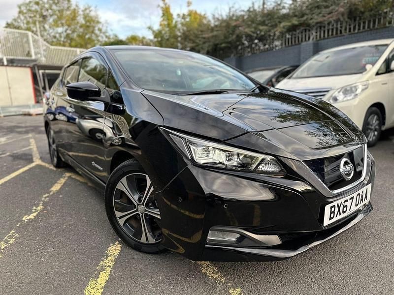 Used Nissan Leaf Tekna 39 kW (54 HP) 2023 Black Hatchback