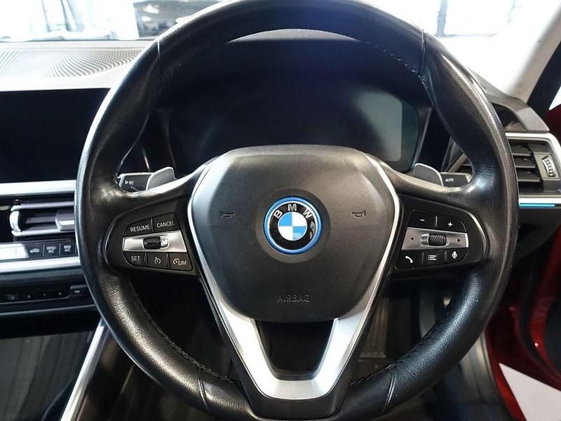 Used BMW 330e Comfort Edition 288 HP (211 kW) 2022 Orange Sedan