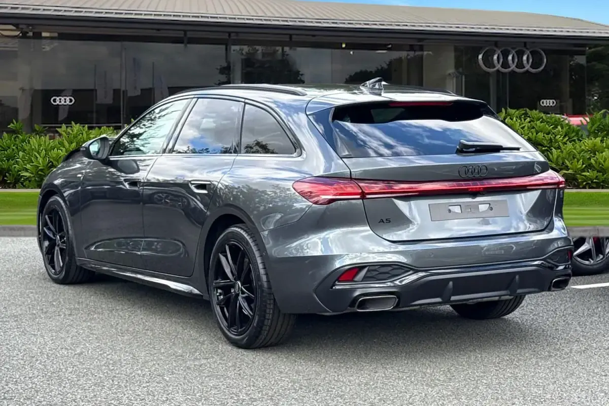 Nowe Audi A5 Black Edition 2026 Szary Kombi