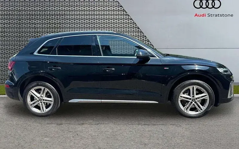 Used Audi Q5 S-Line 265 HP (194 kW) 2024 SUV