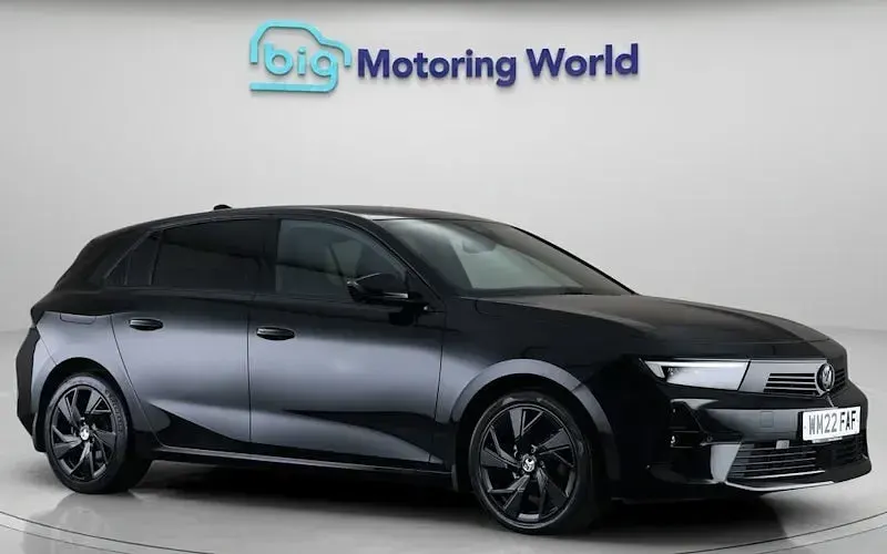 Used Vauxhall Astra GS Line 131 HP (96 kW) 2022 Hatchback