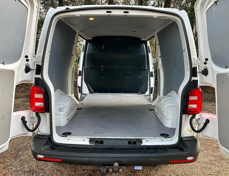 Used VW T6 Startline 150 HP (110 kW) 2017 White Van