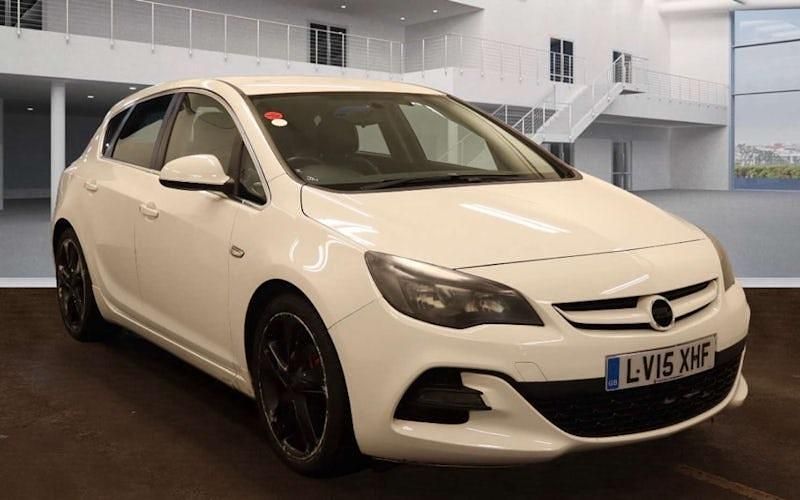 Used 2015 Vauxhall Astra Edition Hatchback | £5,000 (Fair price) - Image 1/4