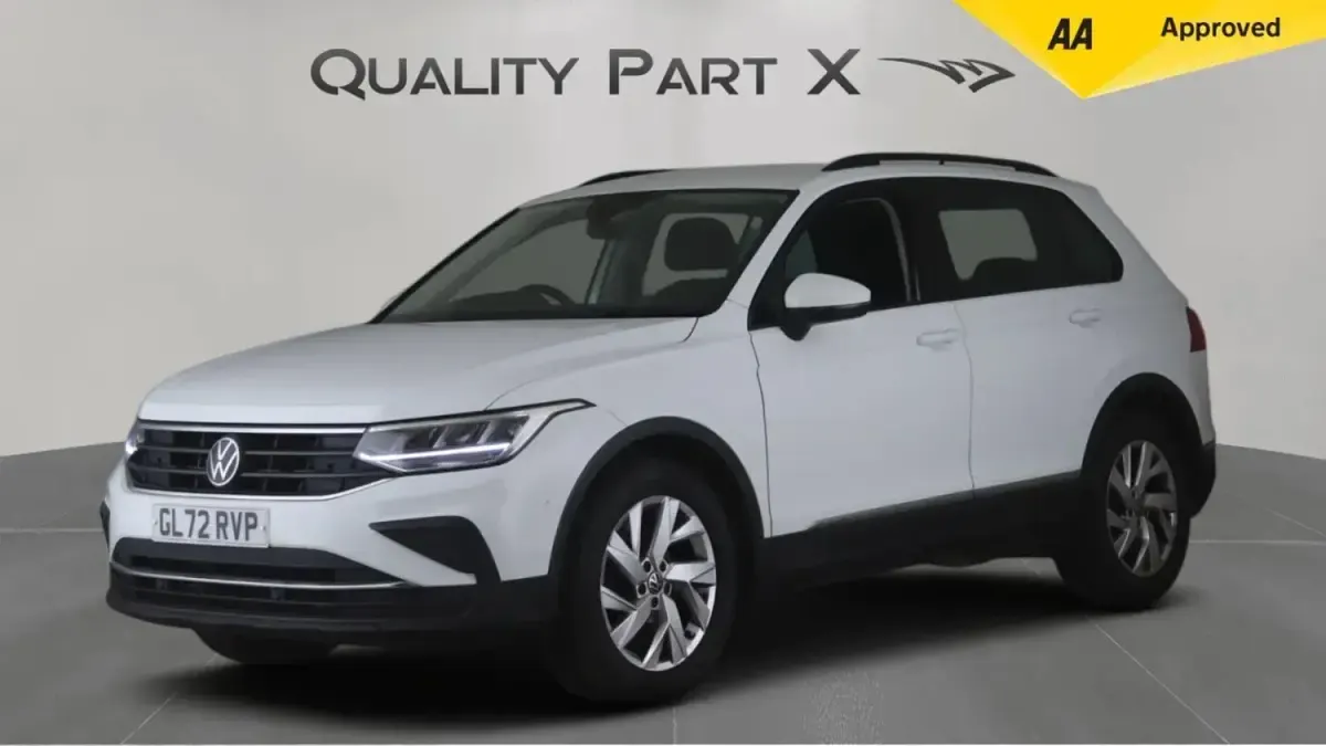 Usado VW Tiguan Life 150 HP (110 kW) 2023 Branco SUV