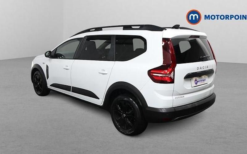 Used Dacia Jogger Extreme 110 HP (80 kW) 2023 White MPV