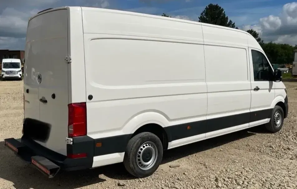 Used VW Crafter Trendline 102 HP (75 kW) 2021 White Van