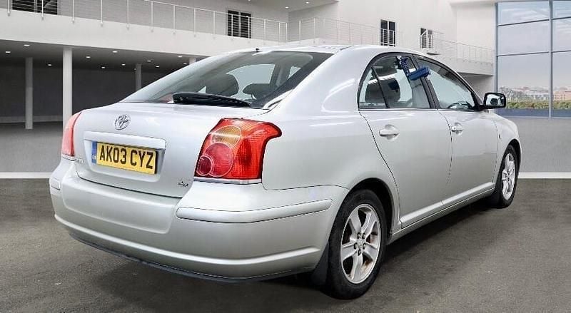 Used Toyota Avensis T3 2003 Silver Hatchback