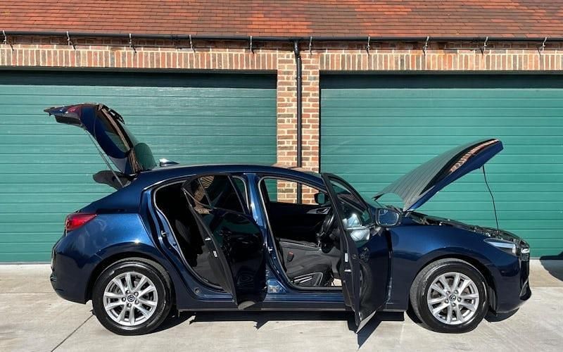 Begagnad Mazda 3 105 HK (77 kW) 2018 Halvkombi