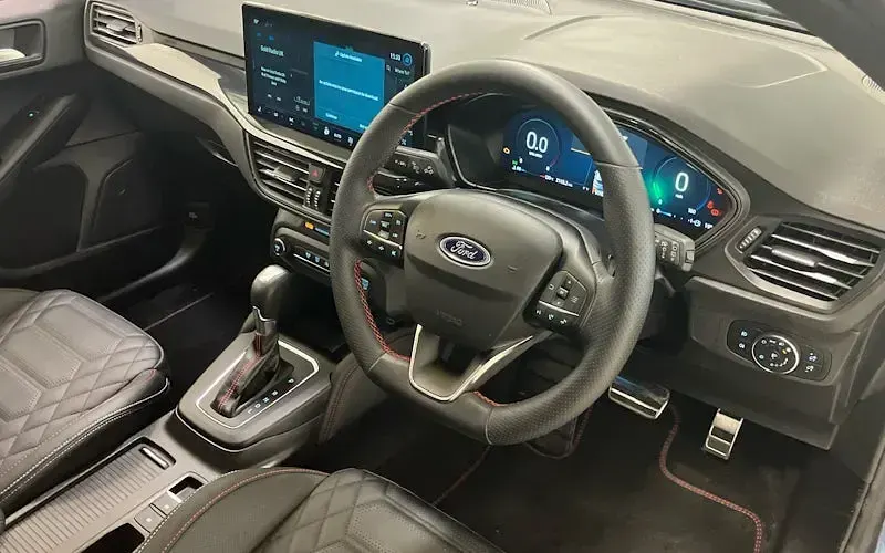 Used Ford Focus ST-Line X 155 HP (114 kW) 2024 Blue Estate