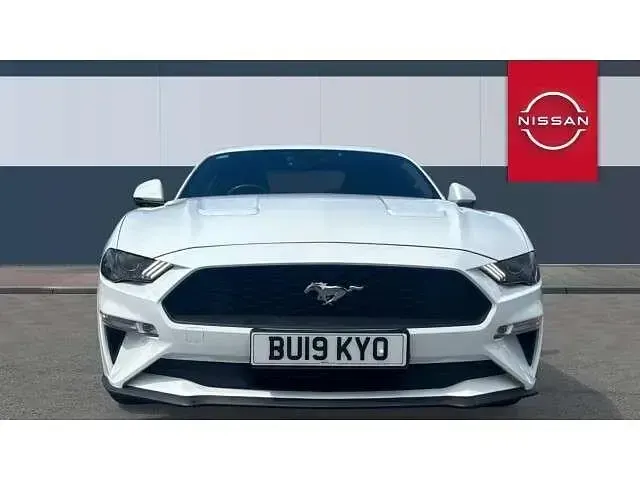 Käytetty Ford Mustang 310 HP (228 kW) 2019 Valkoinen Coupe - kaksiovinen