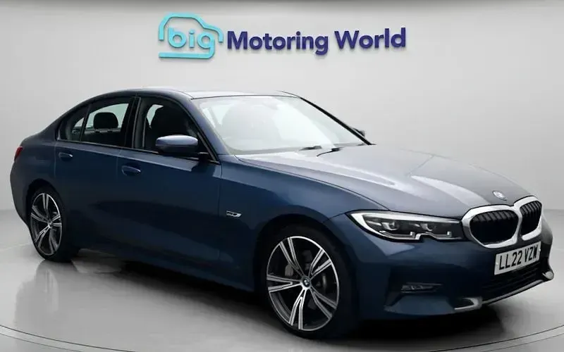 Used BMW 330e Sport Line 292 HP (214 kW) 2022 Sedan