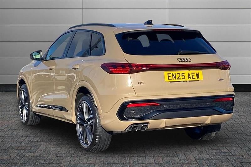 Used Audi Q5 Advanced 204 HP (150 kW) 2025 Sakhir gold SUV