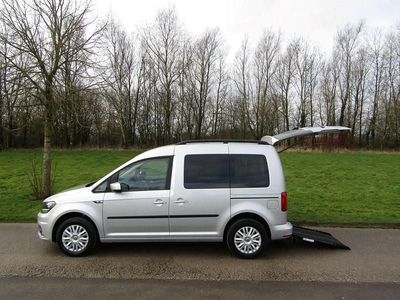 Used VW Caddy Life 122 HP (89 kW) 2020 Silver MPV