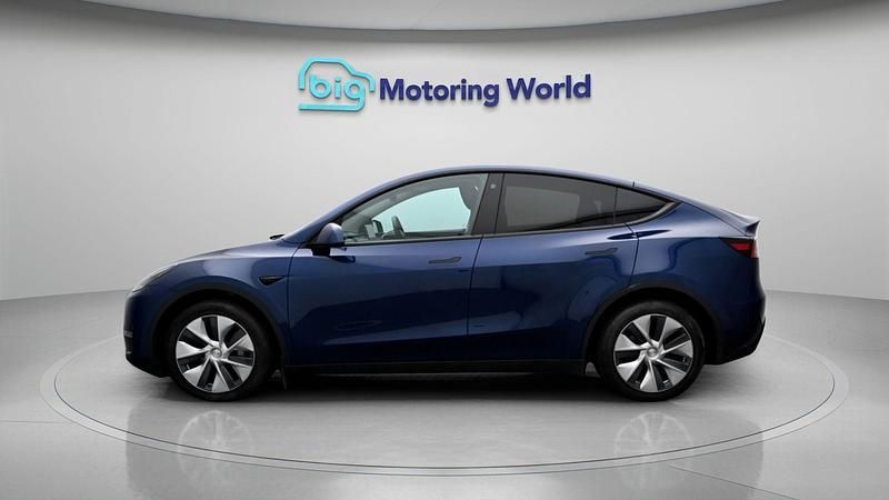 Begagnad Tesla Model Y Long Range AWD 378 kW (514 HK) 2022 Blå SUV