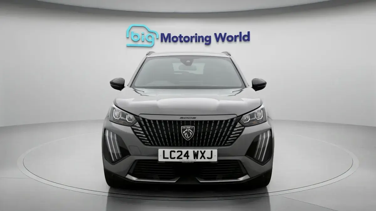 Used Peugeot 2008 Allure 131 HP (96 kW) 2024 Grey SUV
