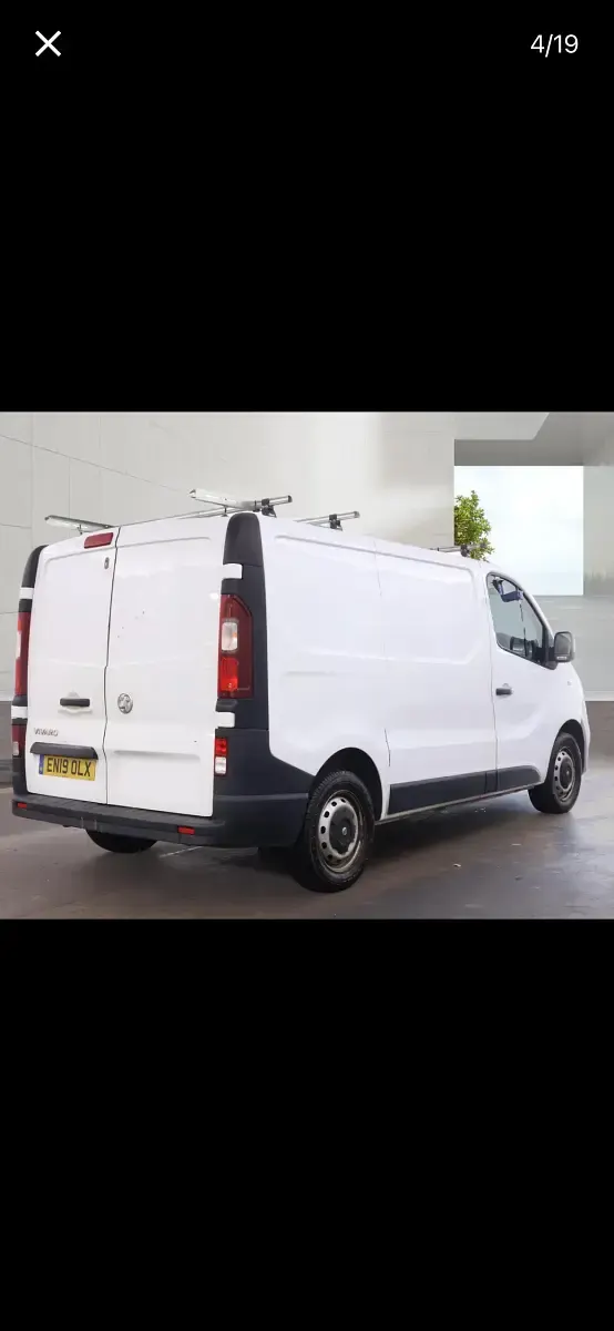 Used Vauxhall Vivaro 120 HP (88 kW) 2019 White MPV