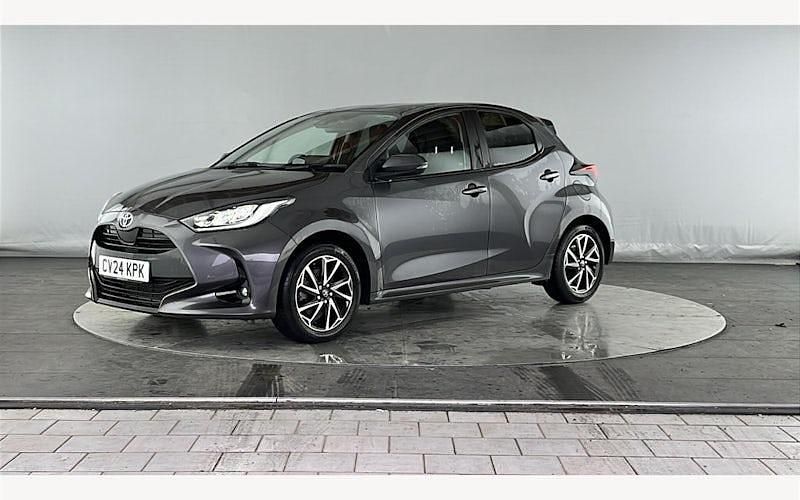 Used Toyota Yaris Hybrid Design 116 HP (85 kW) 2026 Hatchback