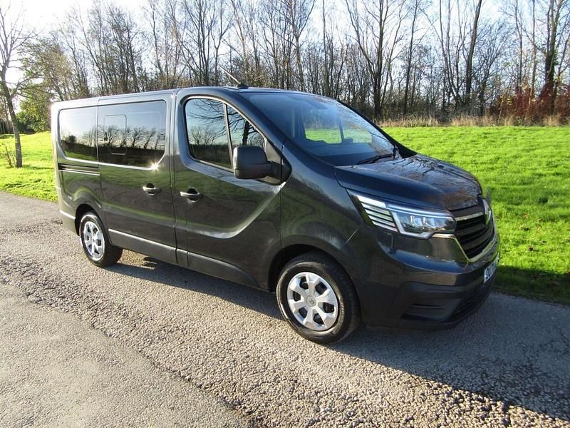 Used Renault Trafic Business 2021 Grey MPV