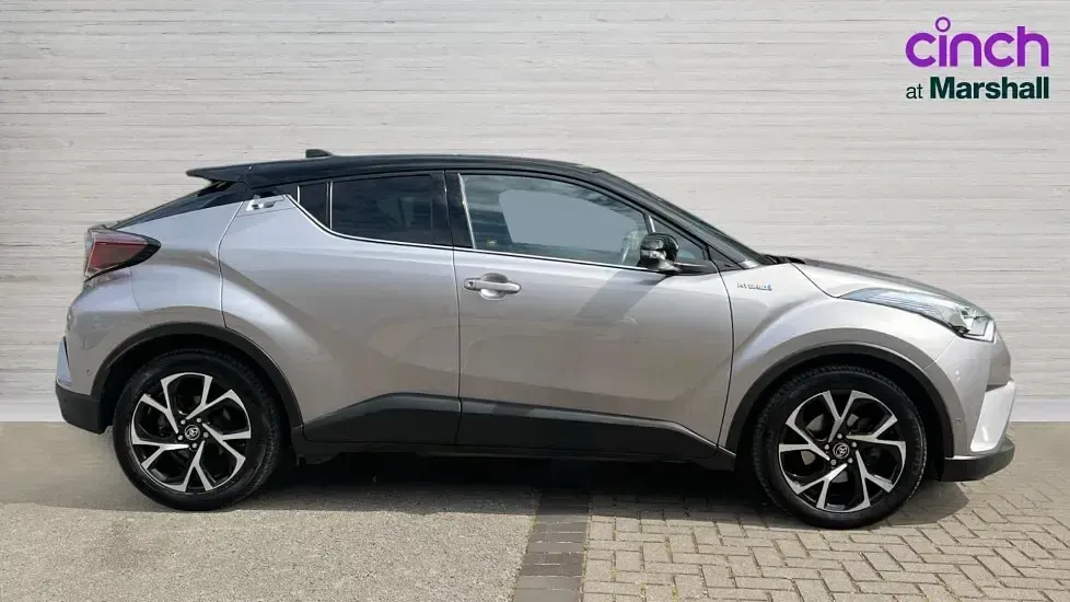 Used Toyota C-HR 122 HP (89 kW) 2017 Silver SUV
