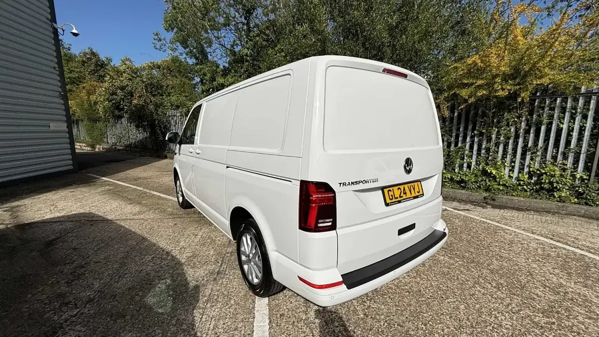 Used VW T7 Highline 2024 White Van