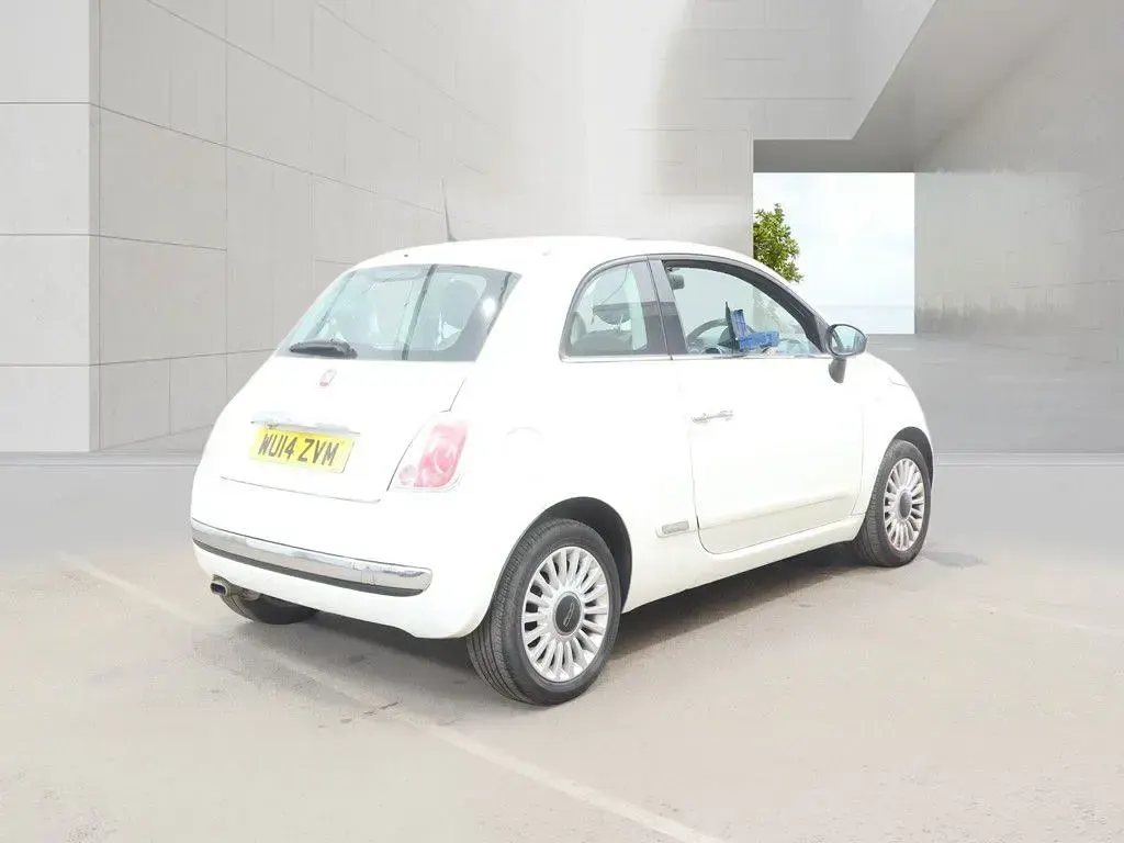 Used Fiat 500 Lounge 69 HP (50 kW) 2014 White Hatchback