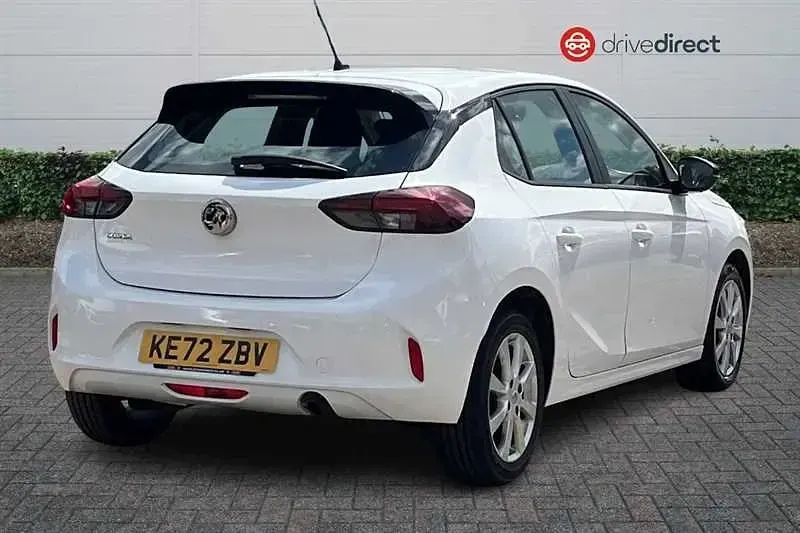 Używany Vauxhall Corsa Design Edition 100 KM (73 kW) 2023 Biały Hatchback