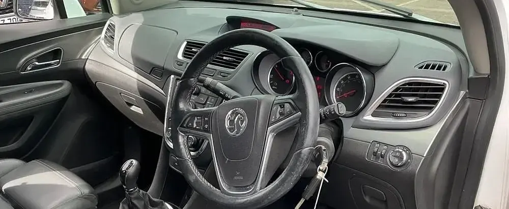 Second-hand Vauxhall Mokka 2015 Alb SUV