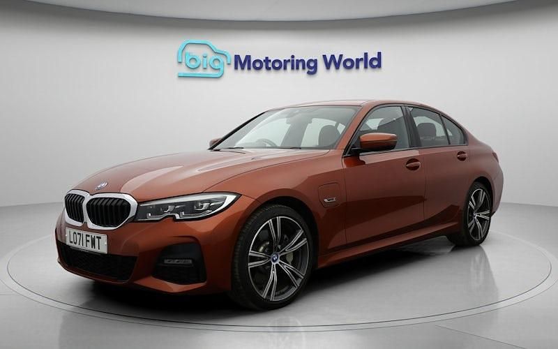Used BMW 330e M Sport 292 HP (214 kW) 2021 Orange Sedan