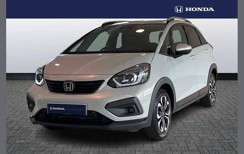 Used Honda Jazz Hybrid 109 HP (80 kW) 2023 White Hatchback