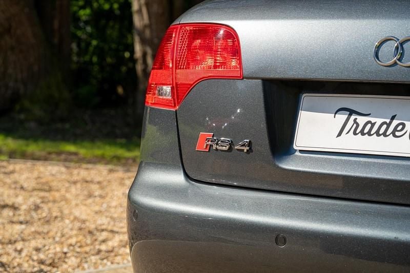 Used Audi RS4 420 HP (308 kW) 2006 Grey Estate