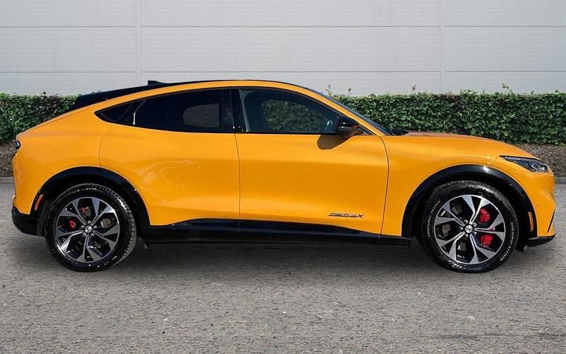 Begagnad Ford Mustang Premium 351 HK (258 kW) 2024 Kombi