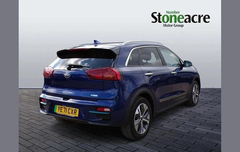 Used Kia e-Niro 150 kW (204 HP) 2021 Blue SUV