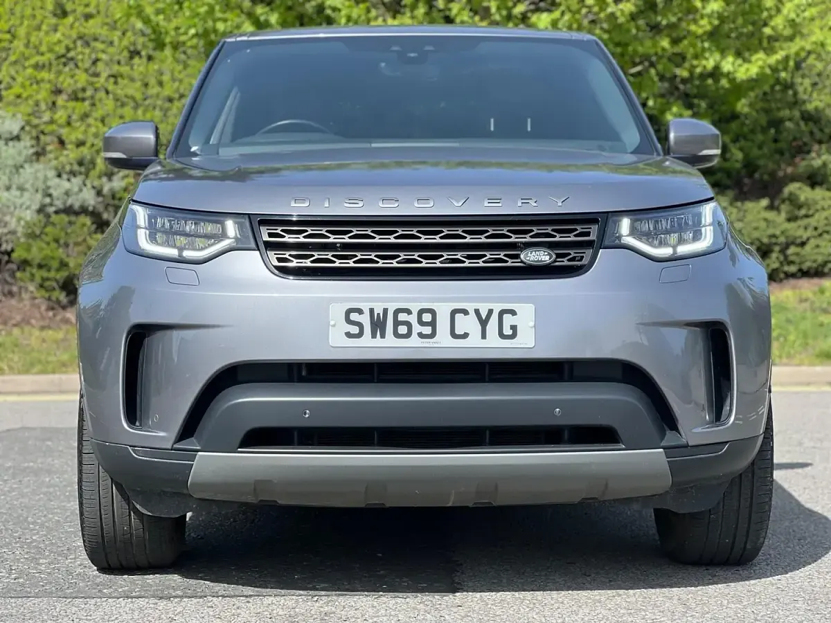 Used Land Rover Discovery SE 2019 Grey SUV