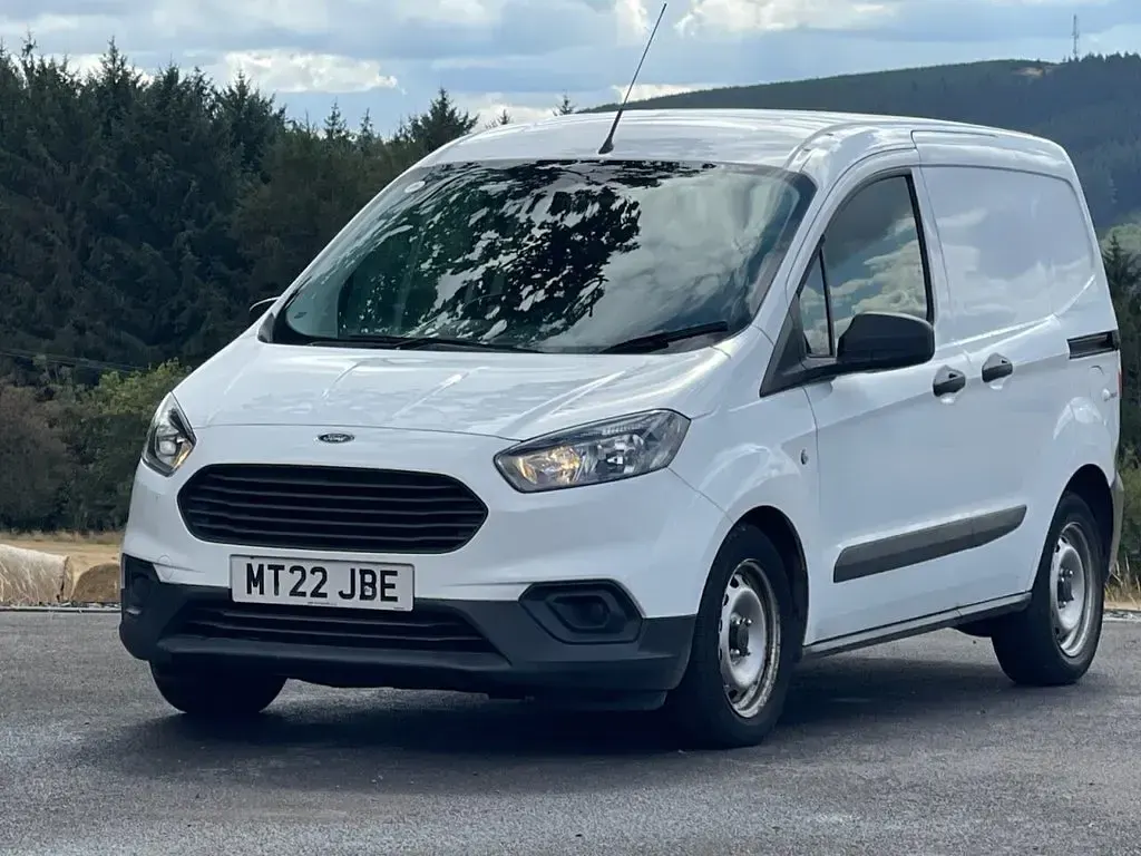 Used Ford Transit Courier 100 HP (73 kW) 2022 White Van