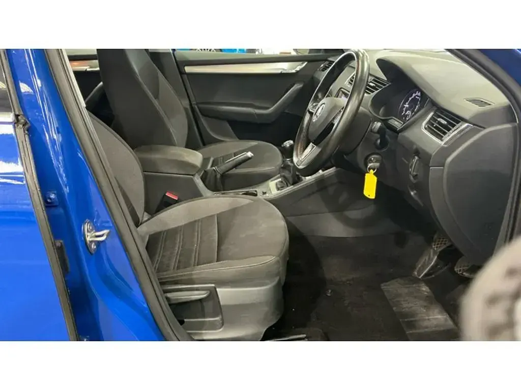 Used Skoda Octavia SE Technology 2020 Blue Estate