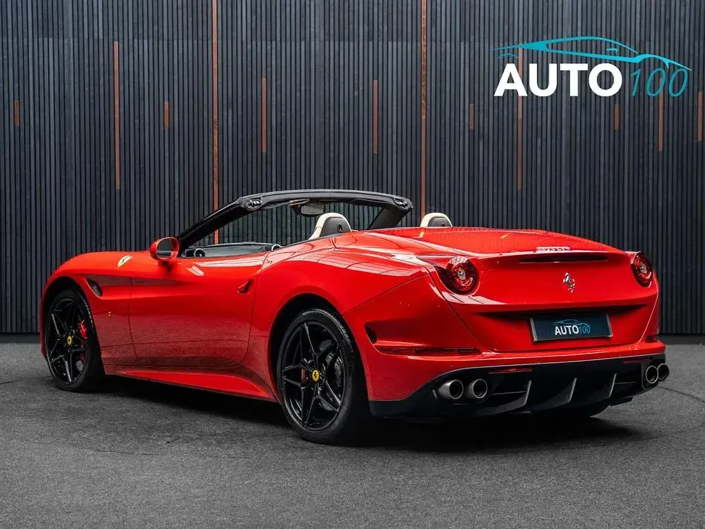 Used Ferrari California 2018 Red Cabriolet