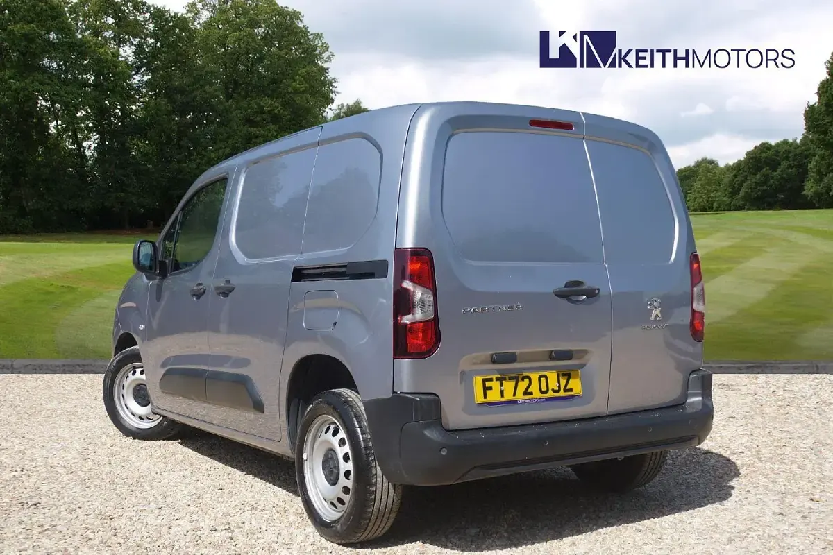 Used Peugeot Partner Premium 131 HP (96 kW) 2023 Grey MPV
