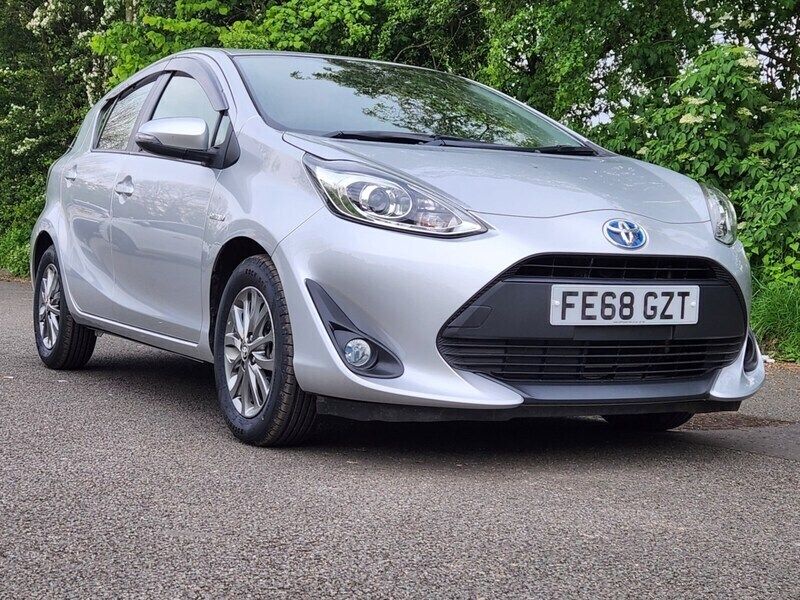 Silver Used 2018 Toyota Corolla Hatchback | £9,499 - Image 1/4