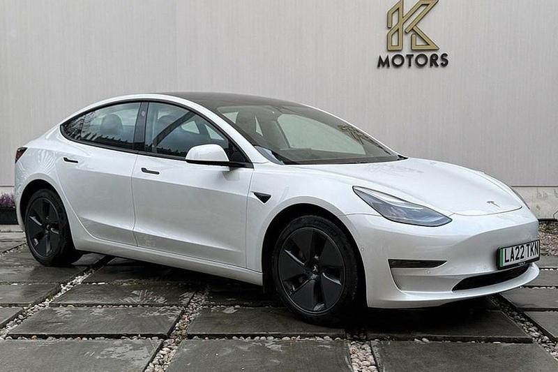 White Used 2022 Tesla Model 3 Long Range AWD Sedan | £19,000 (Fair price) - Image 1/1