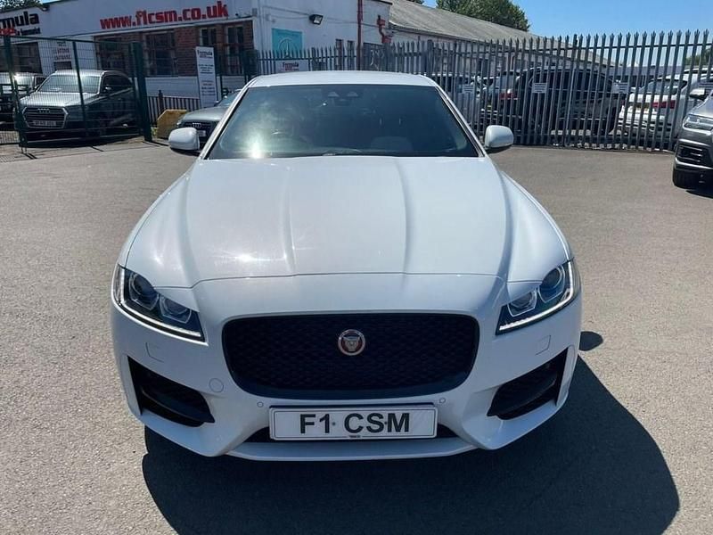 Used Jaguar XF R-Sport 180 HP (132 kW) 2018 White Sedan
