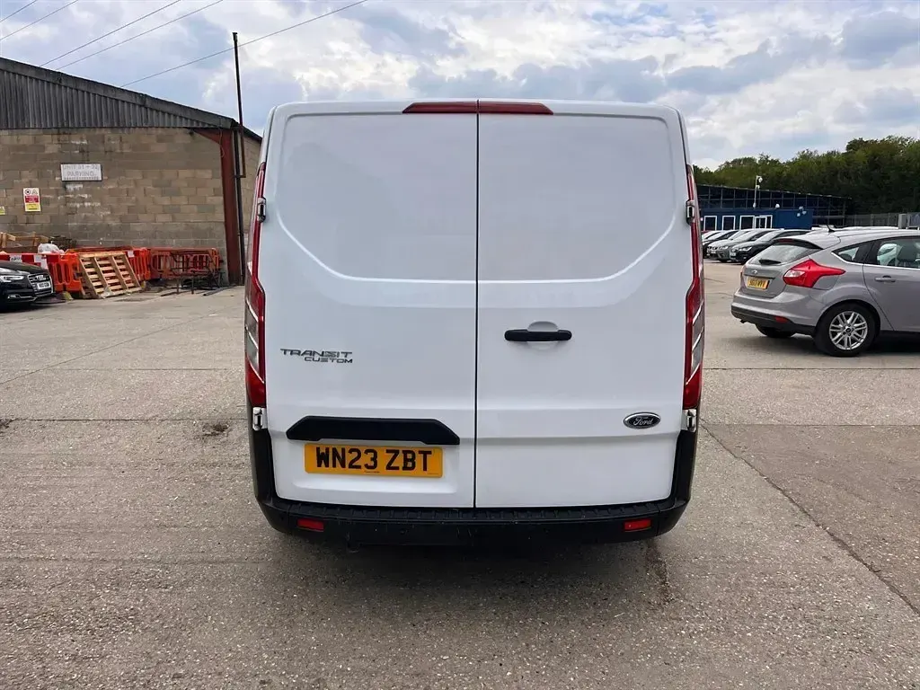 Usado Ford Transit Custom 105 CV (77 kW) 2023 Blanco Van