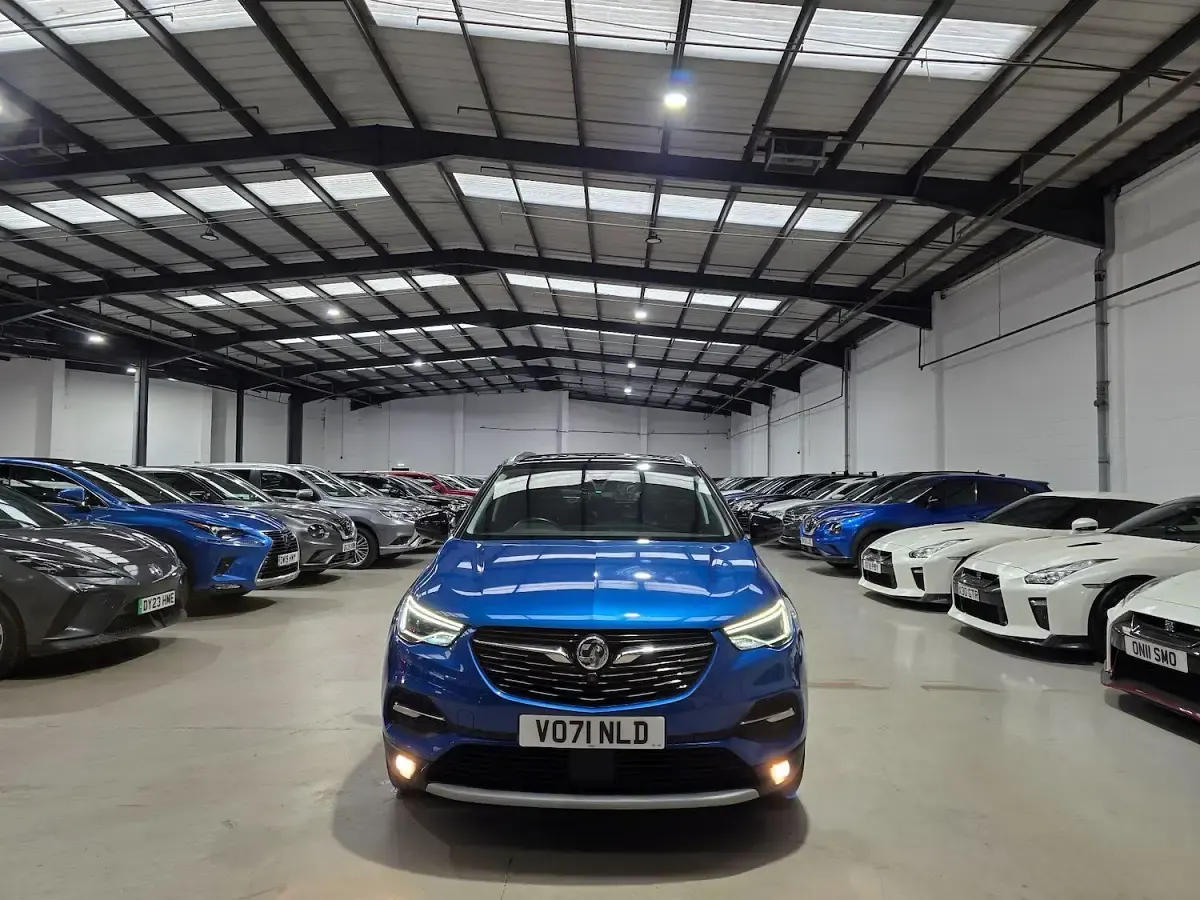Used Vauxhall Grandland X Business Edition 300 HP (220 kW) 2021 Blue SUV