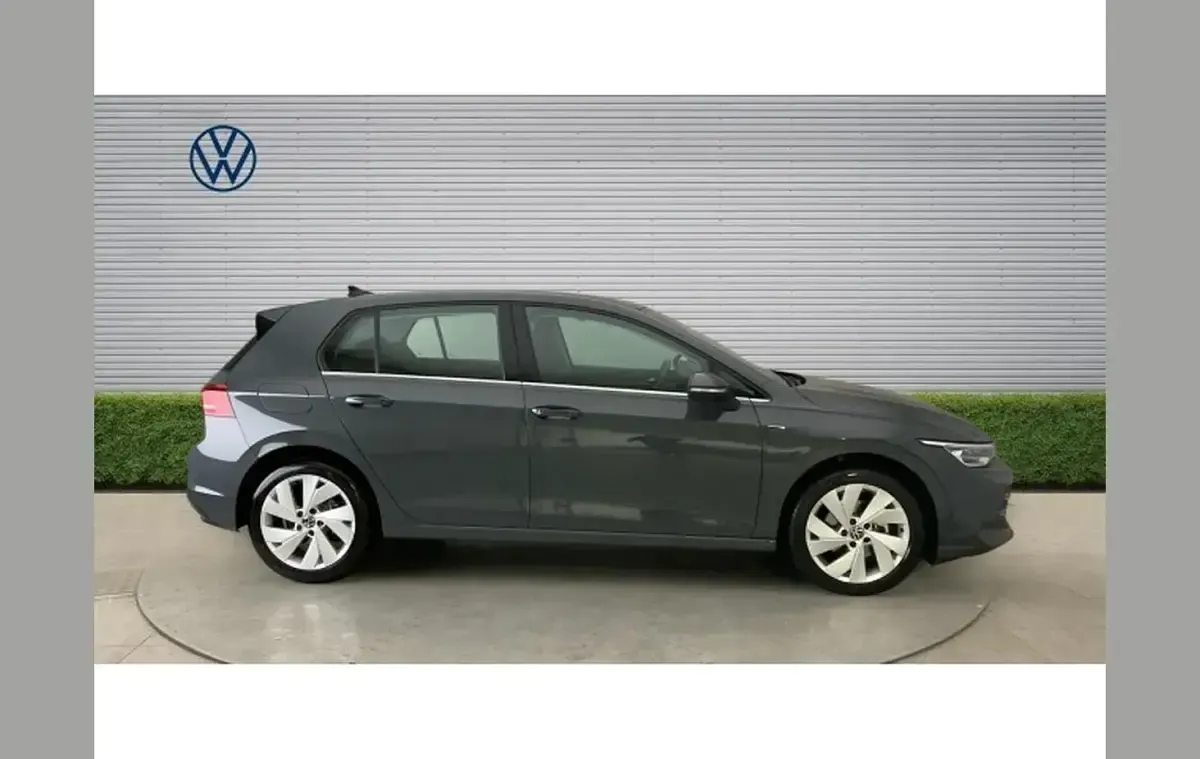 Used VW Golf VIII Style 150 HP (110 kW) 2025 Grey Hatchback