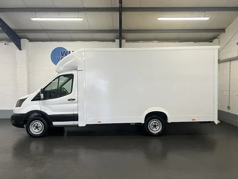 Used Ford Transit Trend 170 HP (125 kW) 2023 White Van
