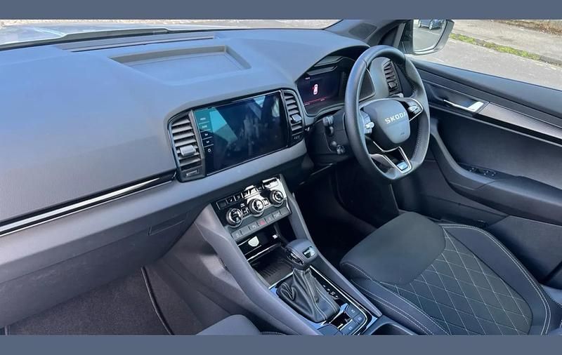 Used Skoda Karoq SportLine 150 HP (110 kW) 2025 Silver SUV