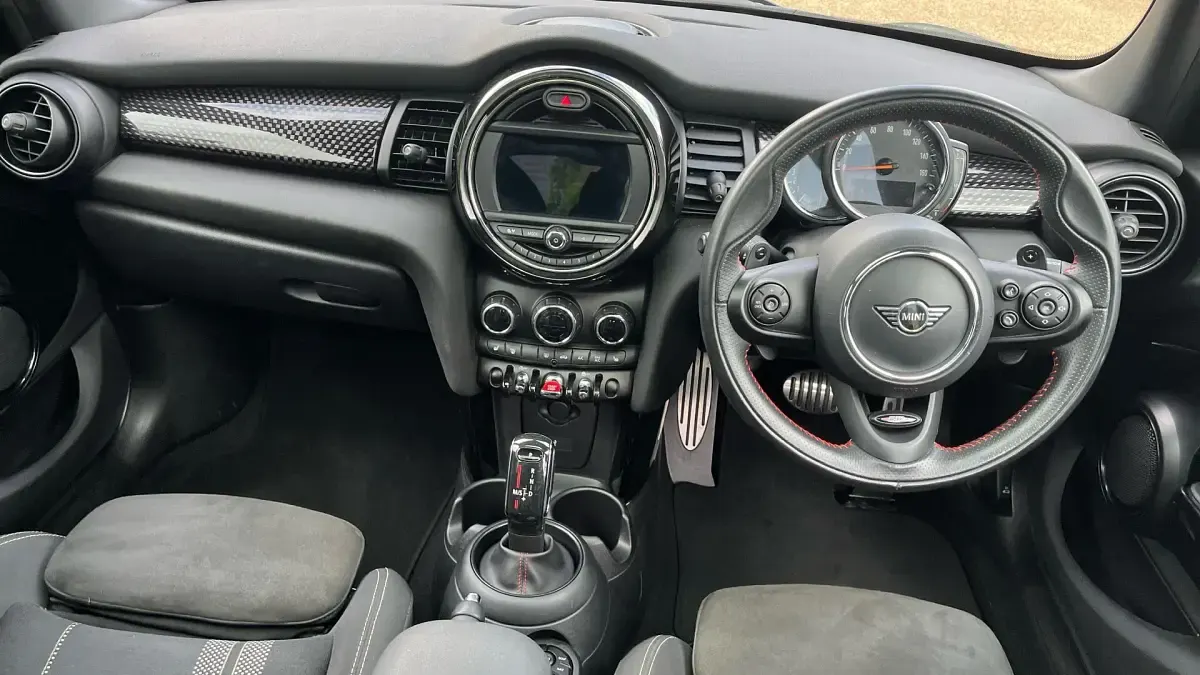 Used Mini Cooper S Sport 192 HP (141 kW) 2020 Silver Hatchback